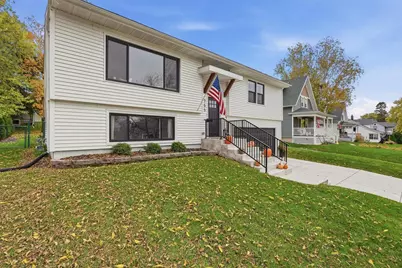 755  Armour Rd, Oconomowoc, WI 53066 - Photo 5