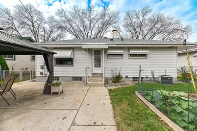 6646 S 20th St, Milwaukee, WI 53221 - Photo 33