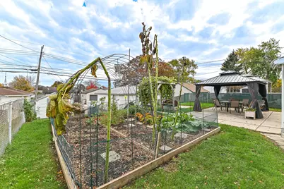 6646 S 20th St, Milwaukee, WI 53221 - Photo 29