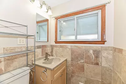 6646 S 20th St, Milwaukee, WI 53221 - Photo 17