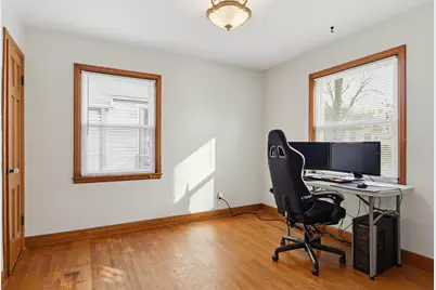2153 S 96th St, West Allis, WI 53227 - Photo 9