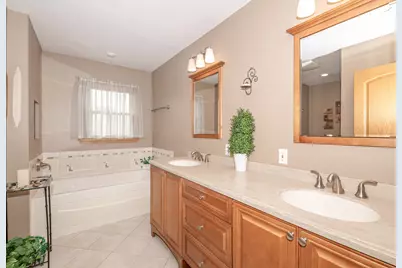 3303 S 123rd St, West Allis, WI 53227 - Photo 31