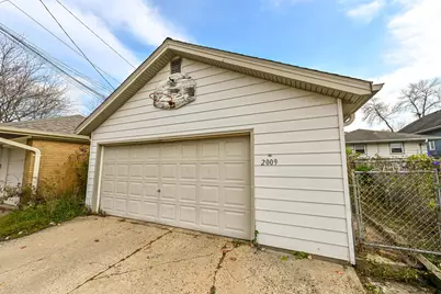2009 S 77th St, West Allis, WI 53219 - Photo 3