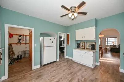 2009 S 77th St, West Allis, WI 53219 - Photo 23