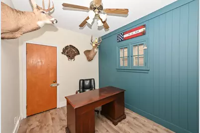 2009 S 77th St, West Allis, WI 53219 - Photo 17