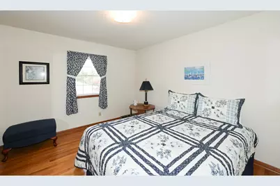 1833  Oak St, South Milwaukee, WI 53172 - Photo 27