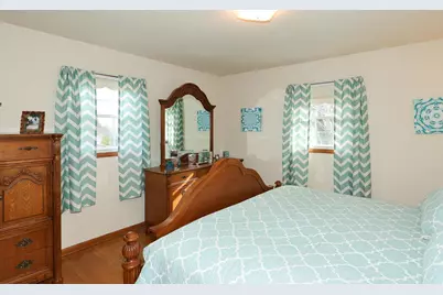 1833  Oak St, South Milwaukee, WI 53172 - Photo 23