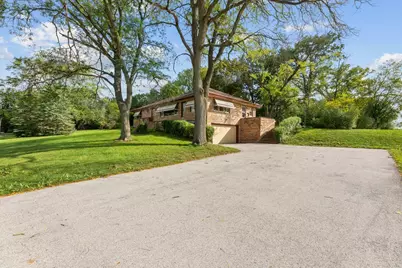 2300  Kevenauer Dr, Brookfield, WI 53005 - Photo 3