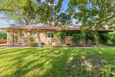 2300  Kevenauer Dr, Brookfield, WI 53005 - Photo 31