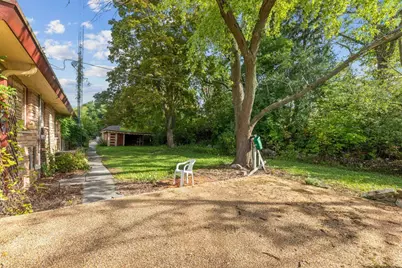 2300  Kevenauer Dr, Brookfield, WI 53005 - Photo 29