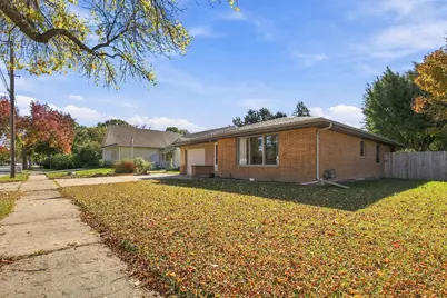 2267 W Grange Ave, Milwaukee, WI 53221 - Photo 7