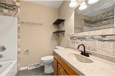 2267 W Grange Ave, Milwaukee, WI 53221 - Photo 23