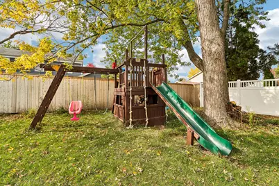 3605 S Oakdale Dr, New Berlin, WI 53151 - Photo 57