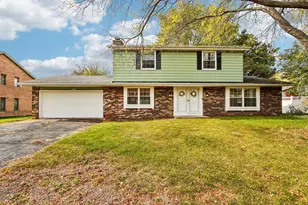 3605 S Oakdale Dr, New Berlin, WI 53151 - Photo 1