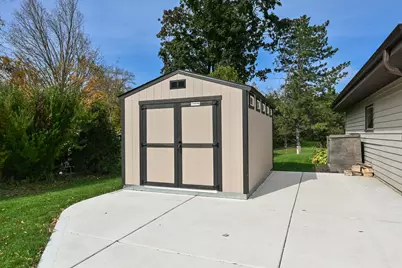 12030 W James Ave, Franklin, WI 53132 - Photo 33