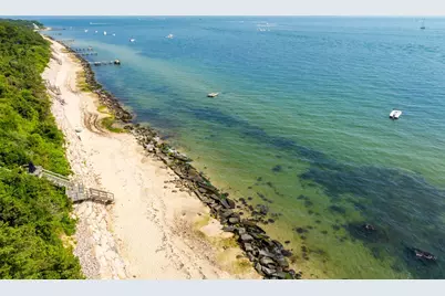 5 Pine Tree Lane, Tisbury, MA 02568 - Photo 9