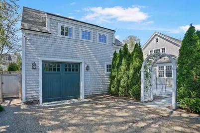 52 S Summer Street, Edgartown, MA 02539 - Photo 11