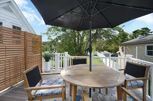 33 Lagoon Pond Rd, Tisbury, MA 02568 - Photo 11