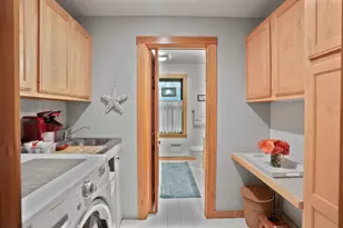 159 Lake St, Tisbury, MA 02568 - Photo 23