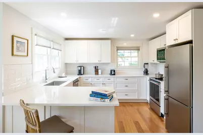 31 N Summer Street, Edgartown, MA 02539 - Photo 15