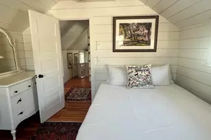 22 Montgomery Square, Oak Bluffs, MA 02557 - Photo 13