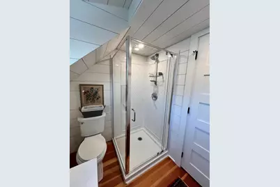 22 Montgomery Square, Oak Bluffs, MA 02557 - Photo 19