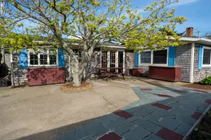 23 Circuit Avenue Extension, Oak Bluffs, MA 02557 - Photo 13