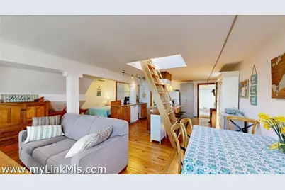 37 Circuit Avenue #4, Oak Bluffs, MA 02557 - Photo 7