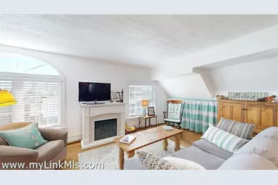 37 Circuit Avenue #UNIT 4, Oak Bluffs, MA 02557 - Photo 7