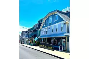 37 Circuit Ave, Oak Bluffs, MA 02557 - Photo 3