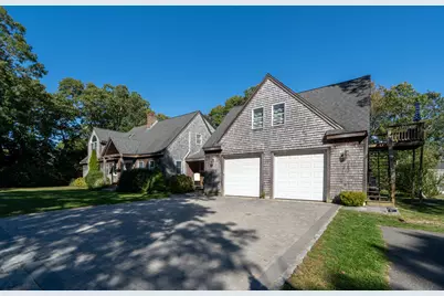 68 Front Street, Oak Bluffs, MA 02557 - Photo 3