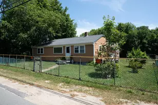 21 Norris Ave, Oak Bluffs, MA 02557 - Photo 1