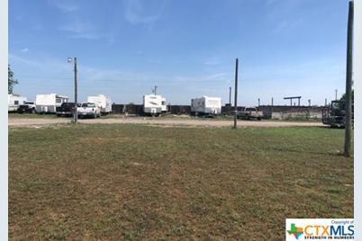 63 W County Road 4017 Road, La Pryor, TX 78872 - Photo 9