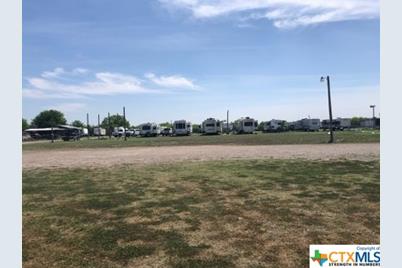 63 W County Road 4017 Road, La Pryor, TX 78872 - Photo 3