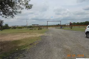 4610 Pfeil Rd Rd, Converse, TX 78109 - Photo 13