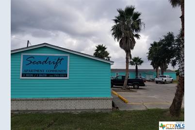 1310 W Broadway, Seadrift, TX 77983 - Photo 7