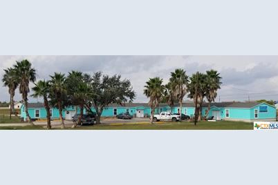 1310 W Broadway, Seadrift, TX 77983 - Photo 1