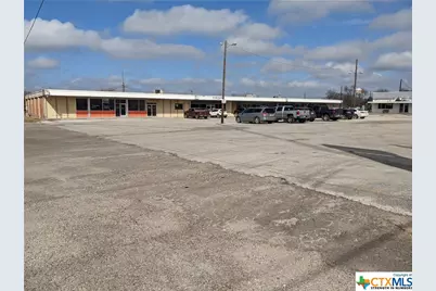 108 S Alamo Street, Refugio, TX 78377 - Photo 3