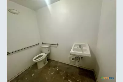 200 W New Braunfels Street #W3, Seguin, TX 78155 - Photo 15