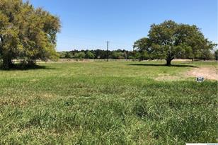 154 Pvt 1672, Hallettsville, TX 77964 - Photo 3