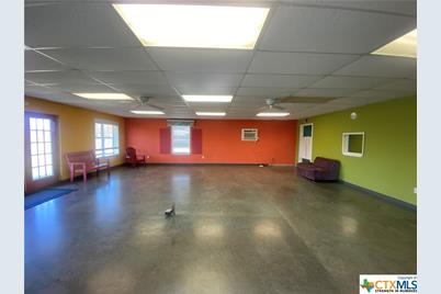 215 W Adams Avenue, Port O'Connor, TX 77982 - Photo 3