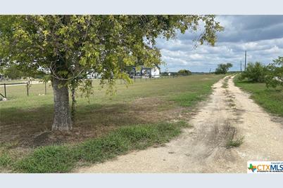 863 Kroesche Lane, New Braunfels, TX 78130 - Photo 1