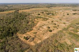 000 Roosevelt Rd, Luling, TX 78648 - Photo 7