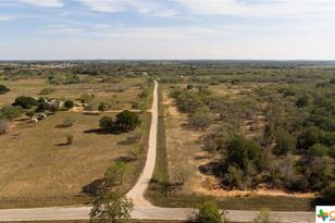 000 Roosevelt Rd, Luling, TX 78648 - Photo 15
