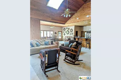 321 Weiss Road, New Braunfels, TX 78130 - Photo 7