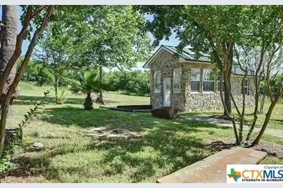 321 Weiss Road, New Braunfels, TX 78130 - Photo 31