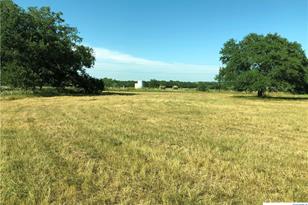 153 Pvt 1671, Hallettsville, TX 77964 - Photo 3