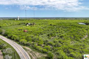 2675 FM465, Seguin, TX 78155 - Photo 9