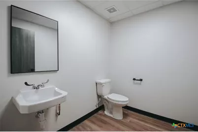 3706 N Navarro Street #200, Victoria, TX 77901 - Photo 11