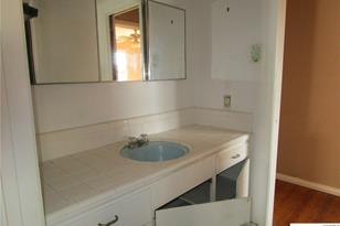 1203 N Walnut Ave, New Braunfels, TX 78130 - Photo 23